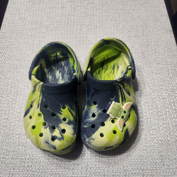 CROCS Other - Toddler 7c tye dye crocs